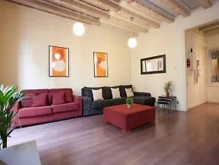 Rent Ramblas Apartment