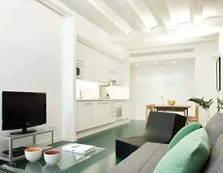 Rent Ramblas Apartment *